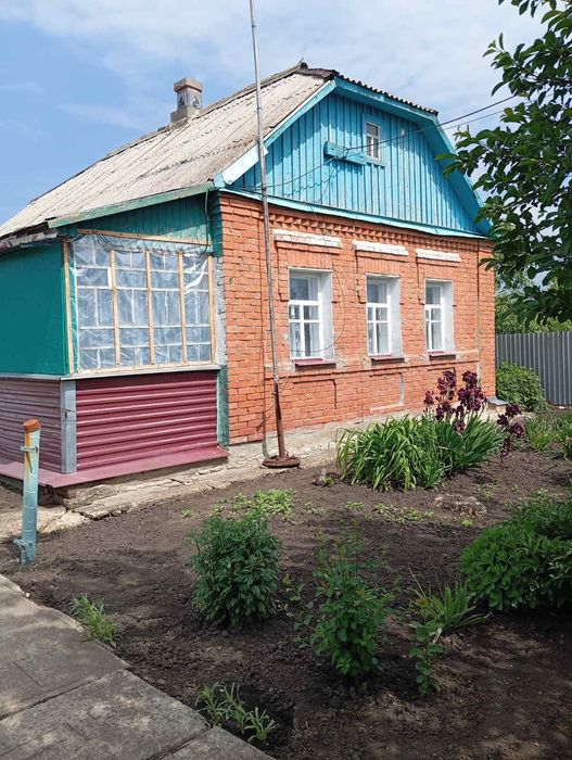 Продам затишний будинок