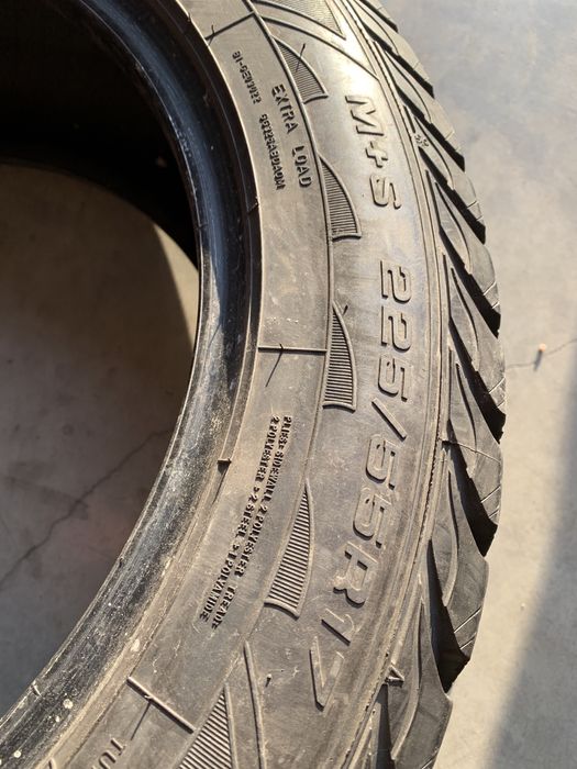 (4шт) 225/55R17 GoodYear UltraGrip Extreme (8-7мм) зимові шини