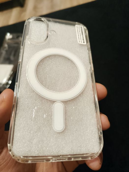 iPhone 16 – Grube Silikonowe Etui MagSafe – NOWE