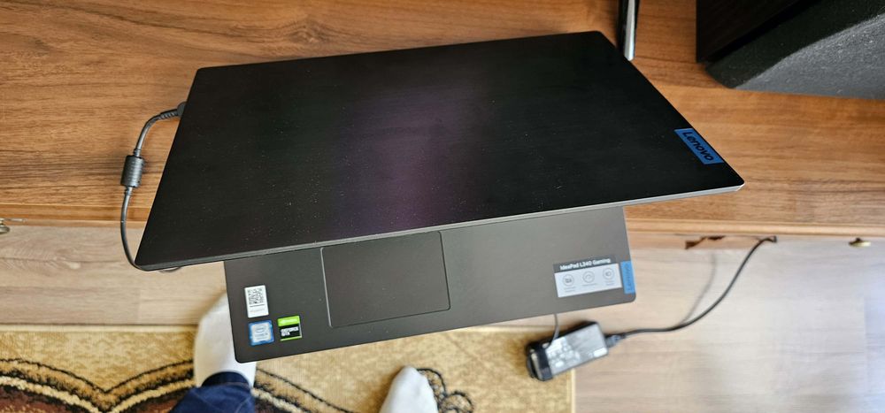 laptop jak nowy lenovo