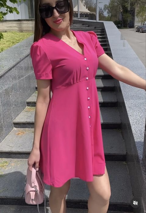 Сукня на гудзиках, малинова.