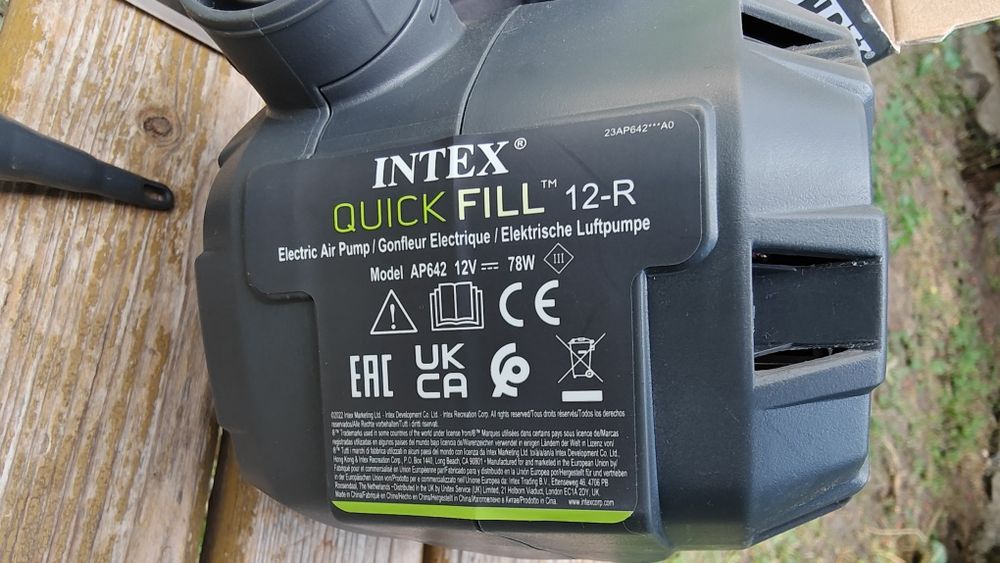 Портативный электрический аккумуляторный насос Intex компрессор помпа