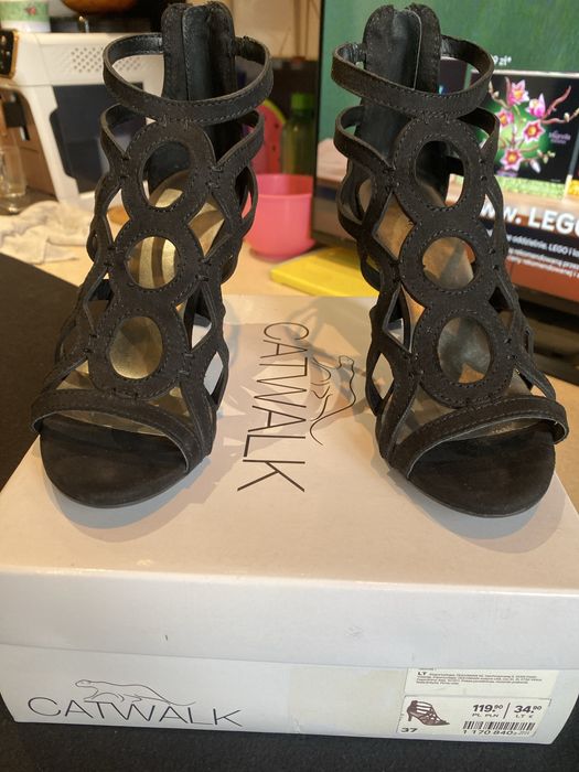 Damskie buty na obcasie Catwalk
