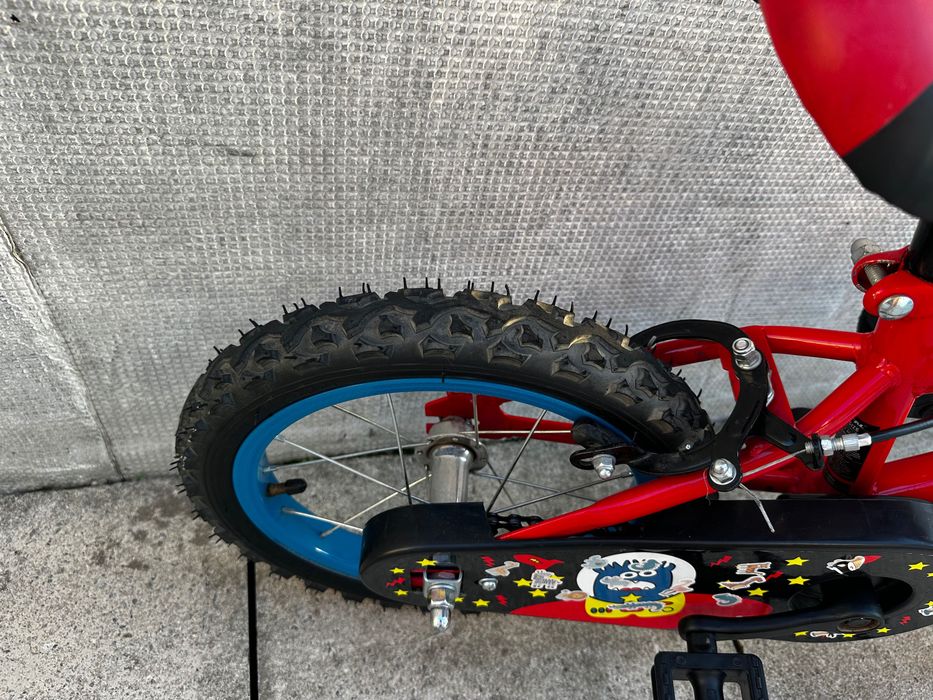 Bicicleta criança vermelha