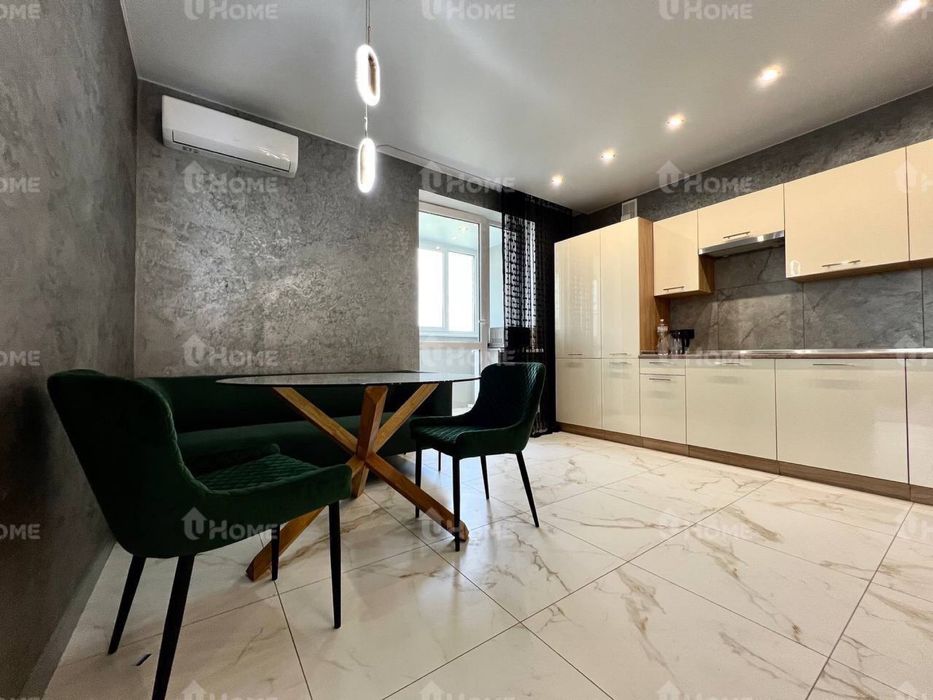 Просторная однокомнатная квартира в ЖК Луч. «Метро Заводская»