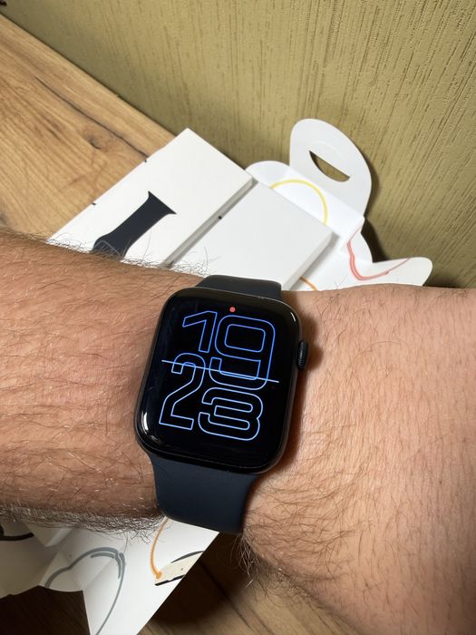 Apple watch se 2 44mm GPS+LTE