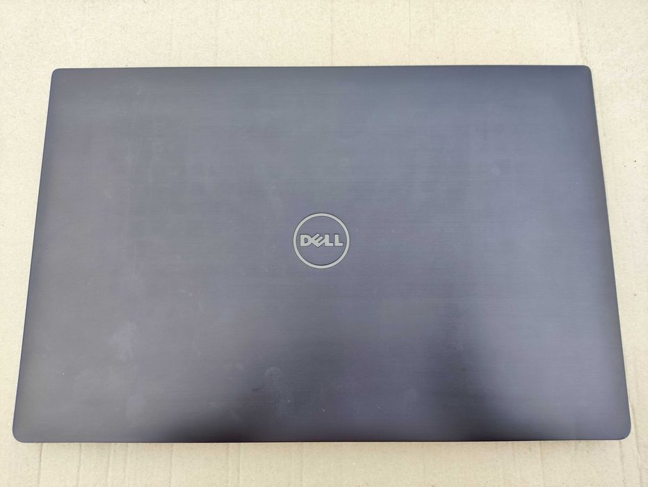 Dell Precision 5520 15,6" 4K IPS i7-7820HQ 32/512Gb NVMe Nvidia M1200
