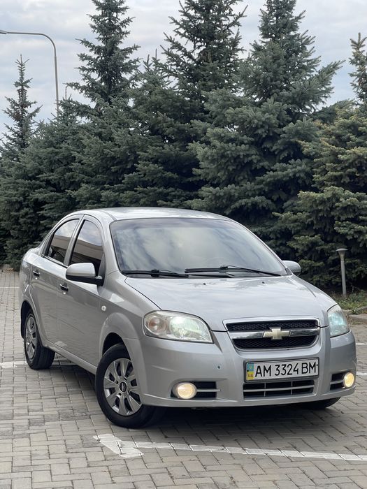 Chevrolet Aveo 1.5 автомат газ/бензин T250