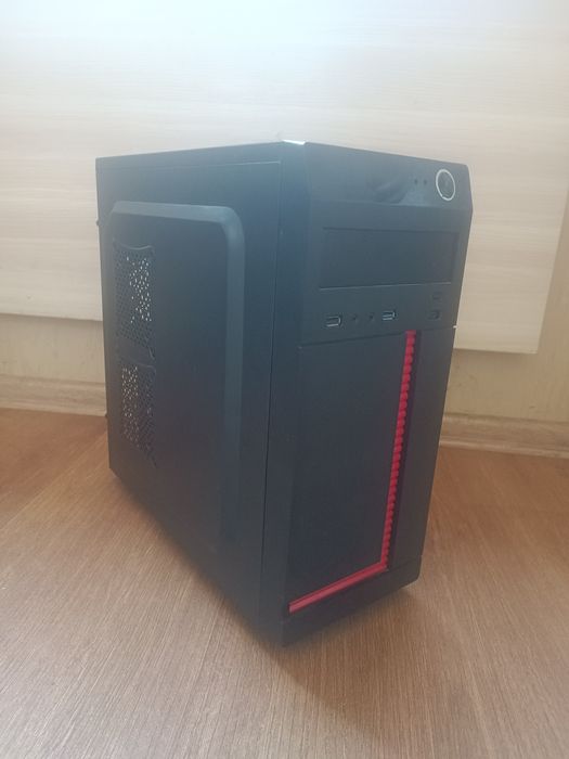 Компьютер для игр в хорошем состоянии
