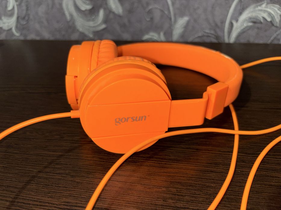 Яркие наушники Gorsun GS-778 (Супер звук, есть нюанс)