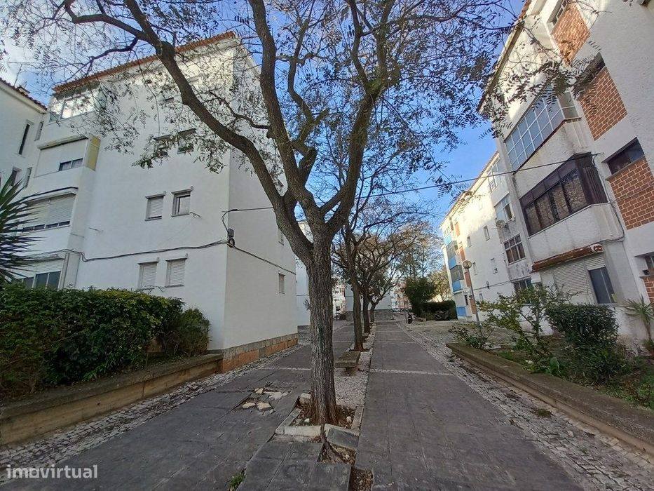 Apartamento T2 Venda em Cascais e Estoril,Cascais — Cascais E Estoril, Lisboa