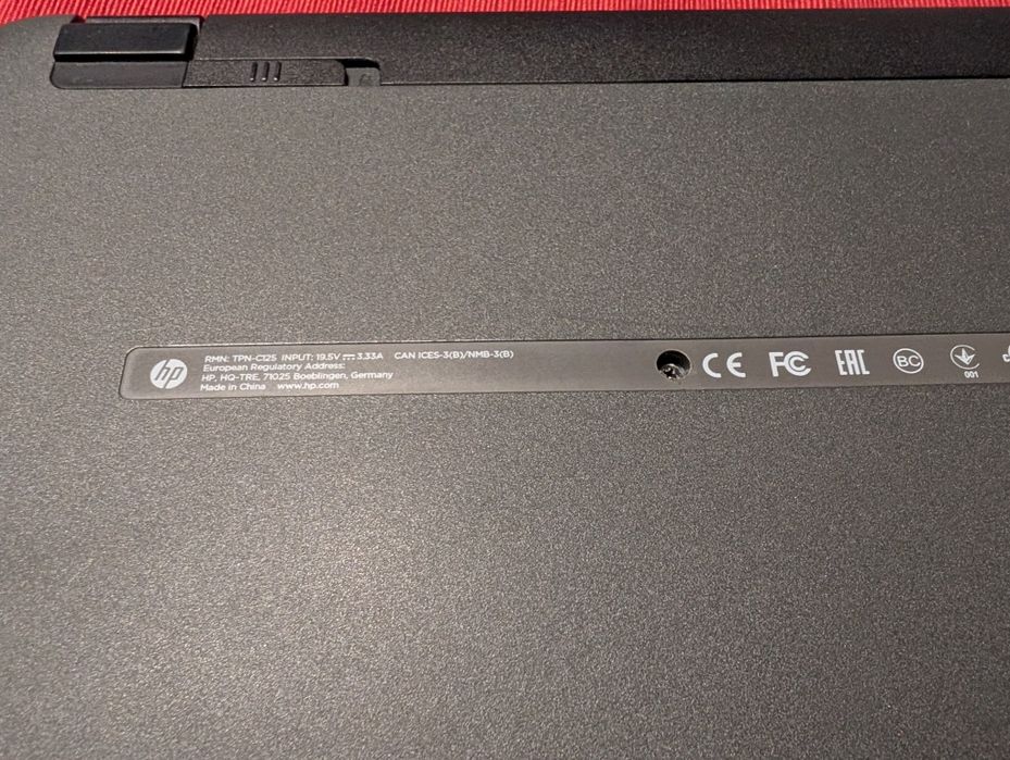 Laptop HP 250 G4, i5-6200U, 8GB RAM, R5 M330, SSD 240GB