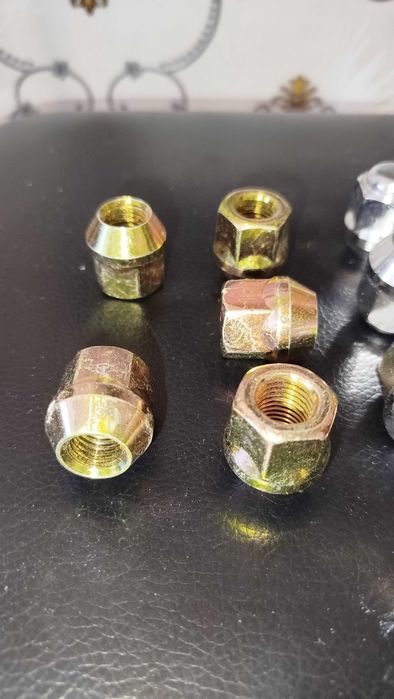 Гайки колёсные для дисков М12×1,5 ключ 19