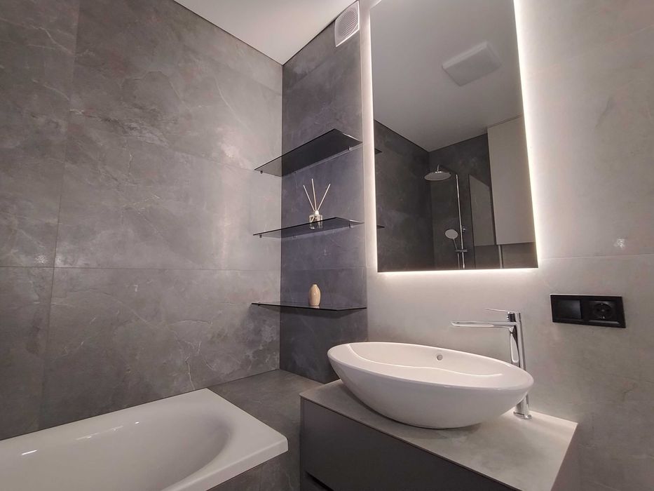 ЖК Варшавський 3, Квартира з новим, якісним ремонтом!