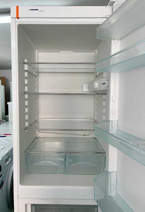 Lodówka Liebherr 181 cm, CUP3021, szerokość 55 cm, 269 litrów, A+