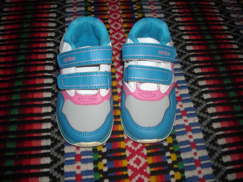 Ténis/ sapatilhas de criança NOVOS