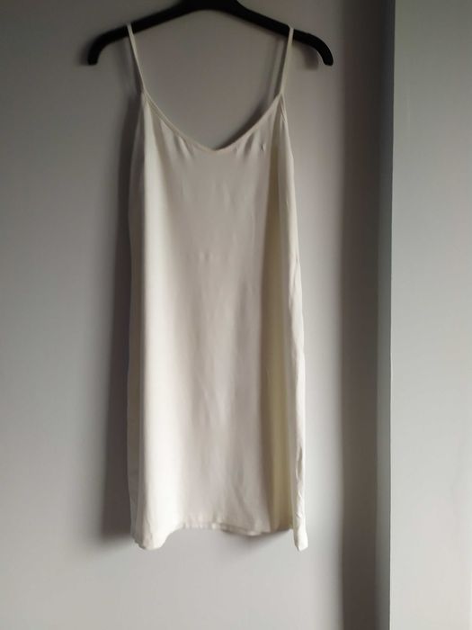 Sukienka wizytowa-Eleganckie grochy