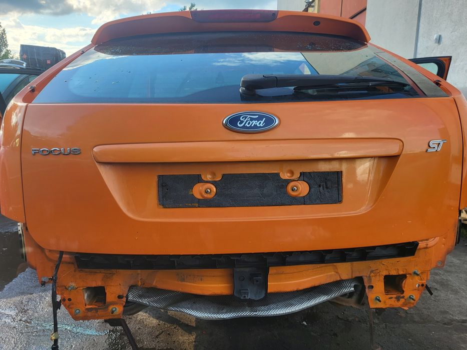 Focus mk2  2.5 Turbo  St Częśći
