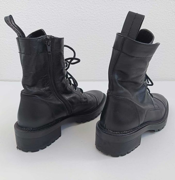 Botas estilo Militar/Combate em pele verdadeira, marca Zara, tamanho 36 - Como novas!