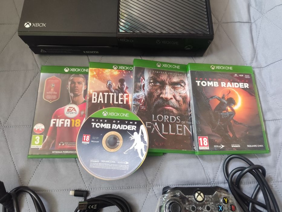 Konsola Xbox One 500GB plomba pad + kilka gier!