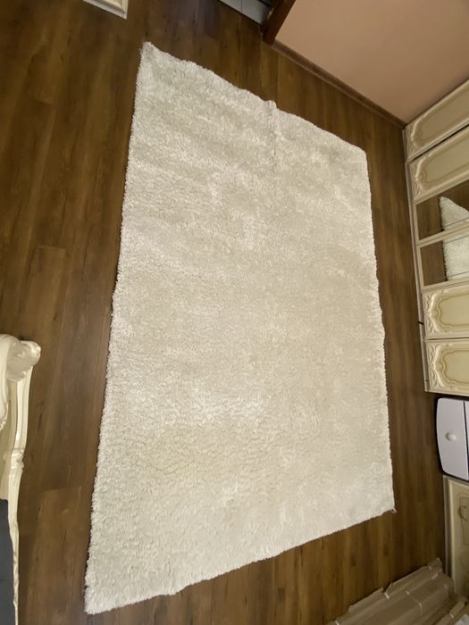 Продам ворсовий килим дуже мʼякий