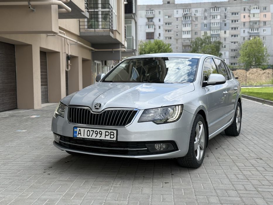 Продам Skoda Superb 2012 год