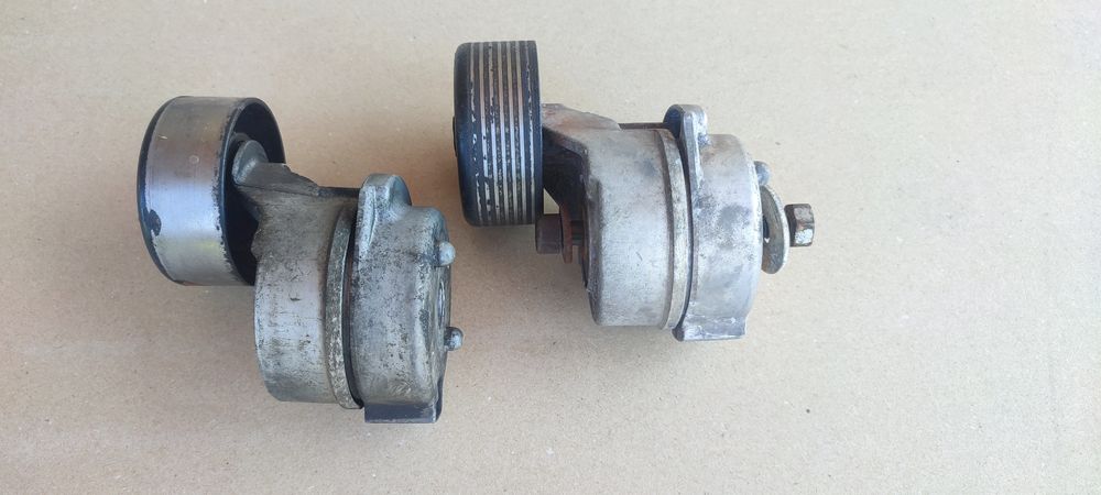 Натяжні ролики КІА Sorento!2.5.