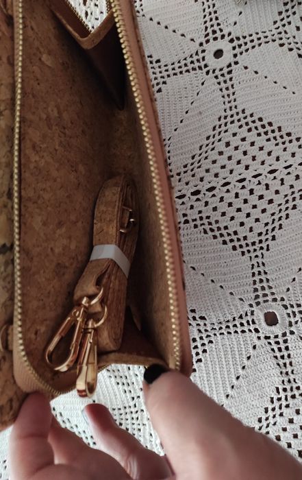 Carteira e porta moedas de mão