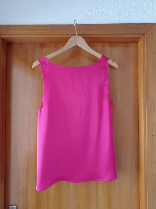 Blusa rosa cetim sem mangas um C&A