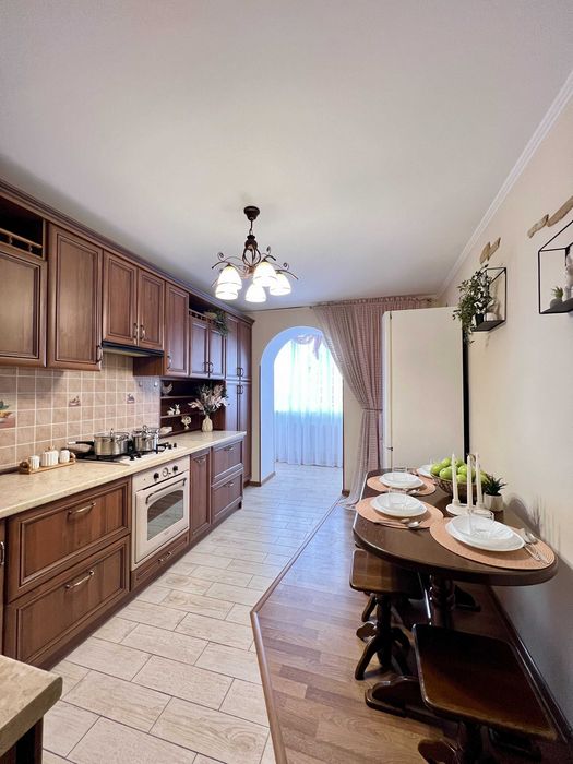 Бам. 2 лікарня. 2 кімнатна квартира подобово