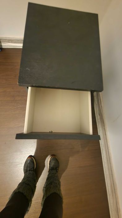 Mesa de cabeceira IKEA