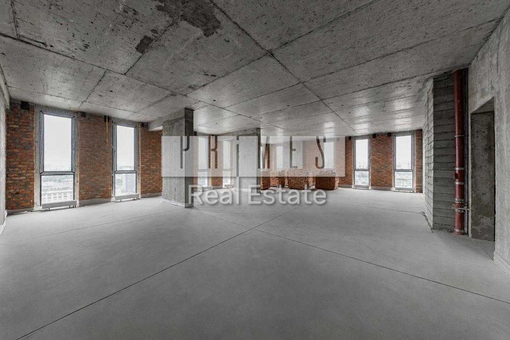 Продаж 4к квартири з паркінгом і коморою, ЖК Chicago, центр, вул. Антоновича, 44