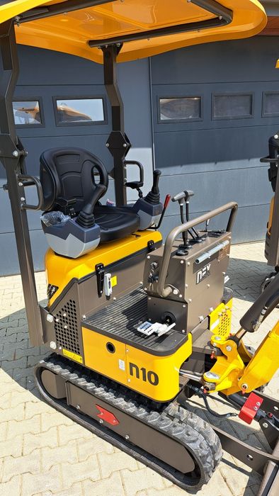 Minikoparka Nex N10 Briggs, 1100kg, Joystick, 2026.
