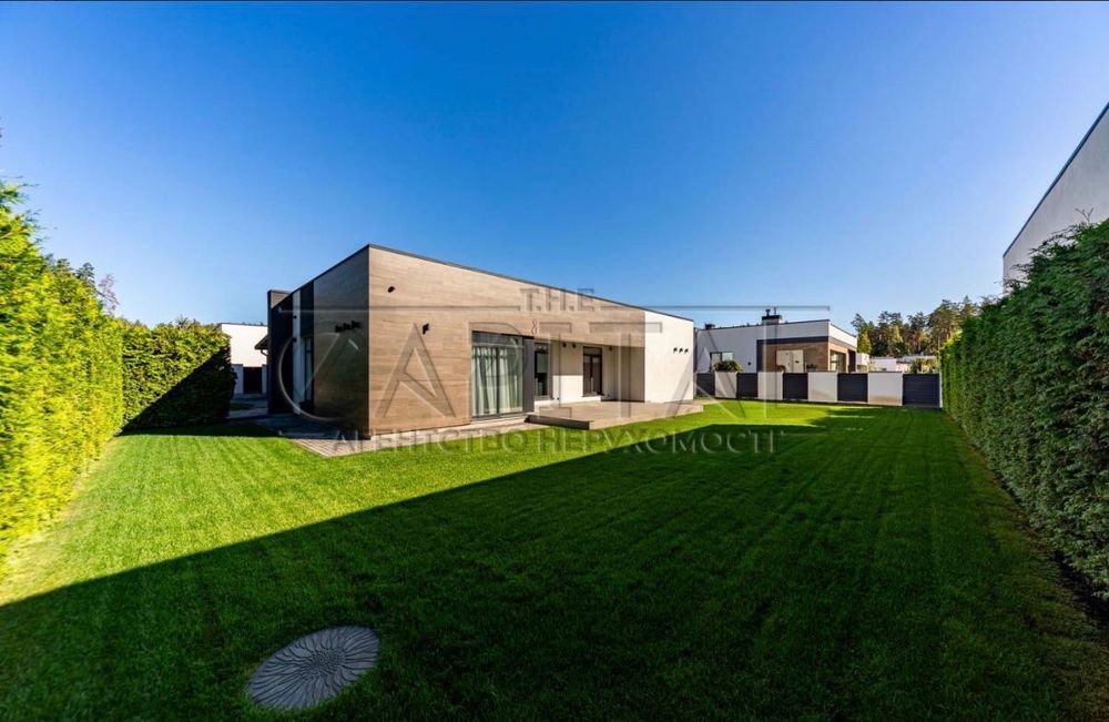 Без%Просторий  будинок 175 м2  в КМ з озером