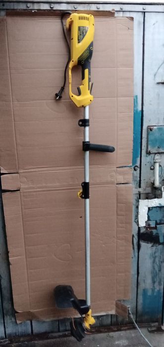 Продам электрокосу.