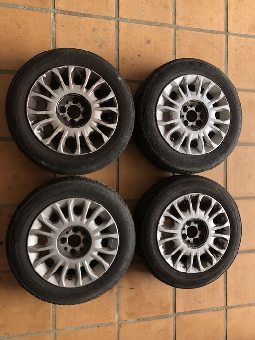 Jantes com pneus