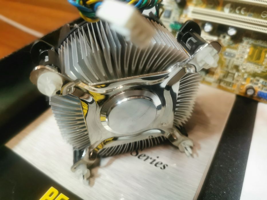 Материнська плата сокет AM2 Gigabyte GA-M61VME-S2 socket AM2+