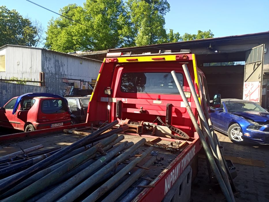 Sprzedam lawetę iveko