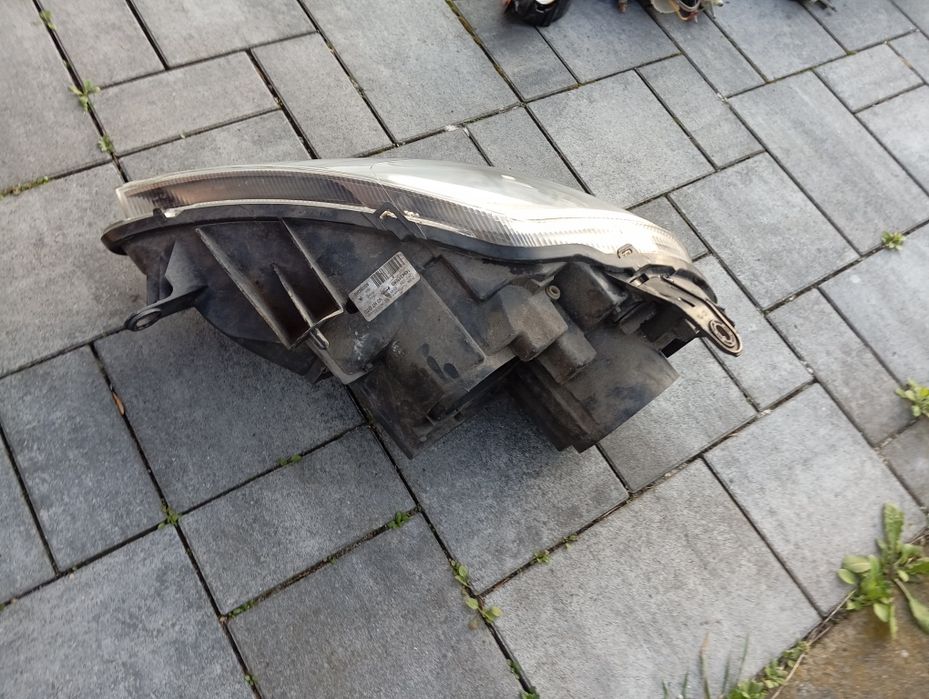 Lampa reflektor prawy przód Citroen C8 Oryginał Europa