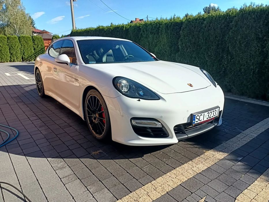 Porsche Panamera Porsche Panamera GTS PDK 2012