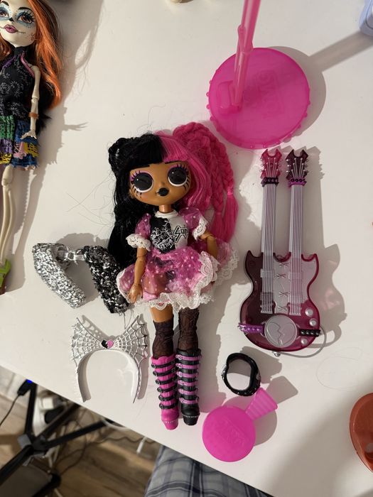 winx , lol, pop mart, lps bratz fuggler