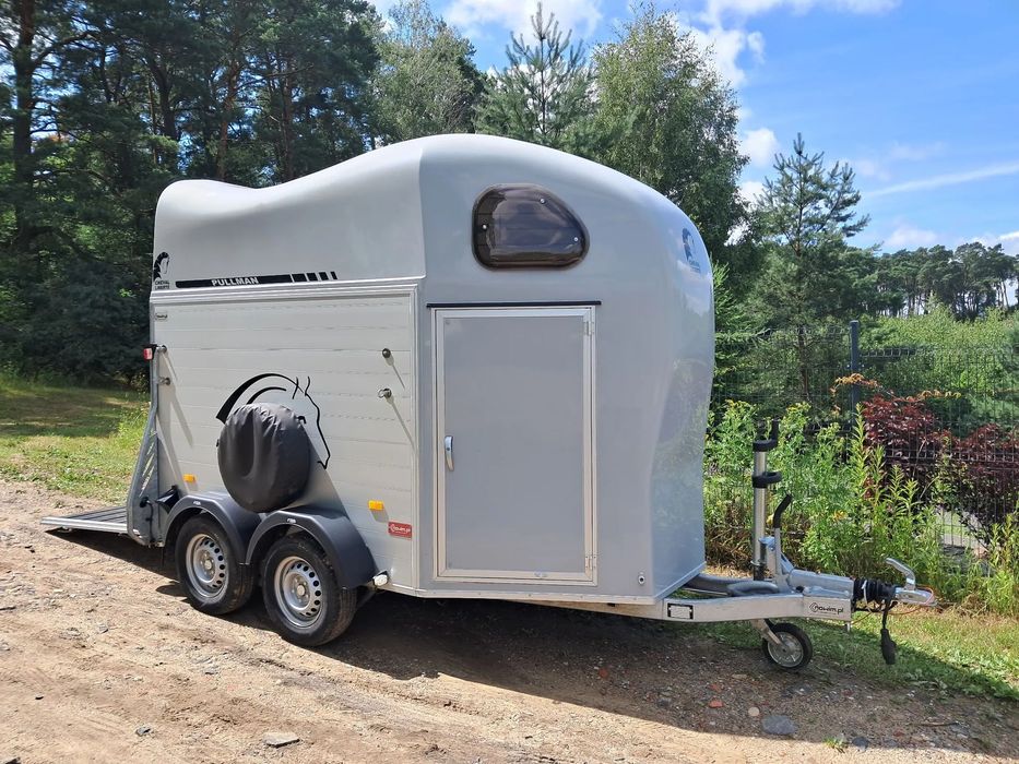 Cheval Liberte Gold Pullman V2  Przyczepa do transportu zwierząt Cheval Liberte model Gold One I