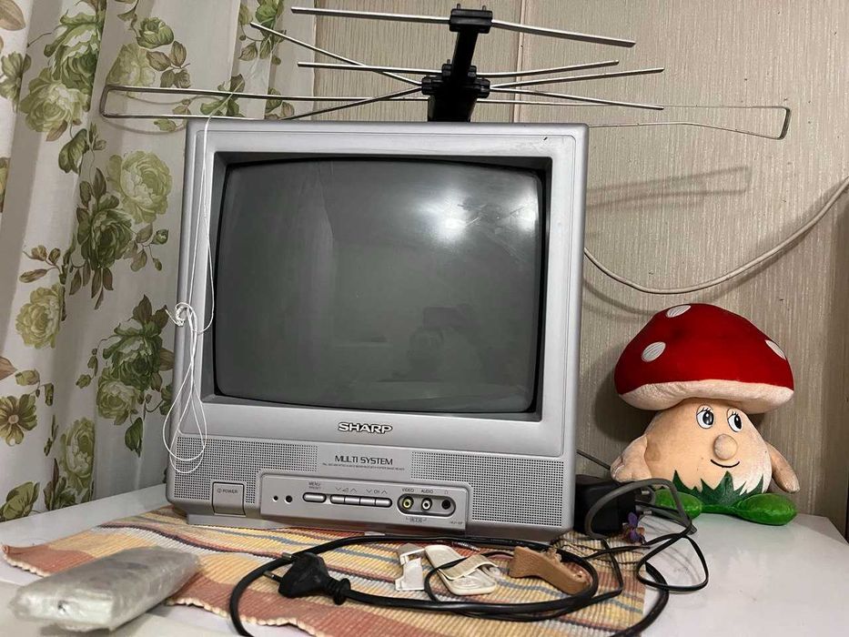Телевізор Sharp multi system