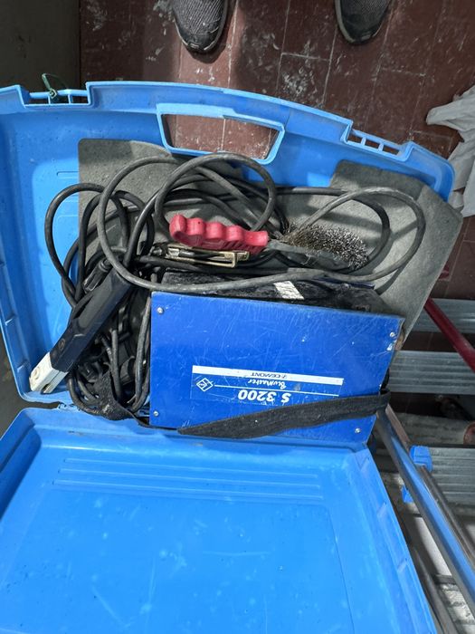 Máquina de soldar com mala