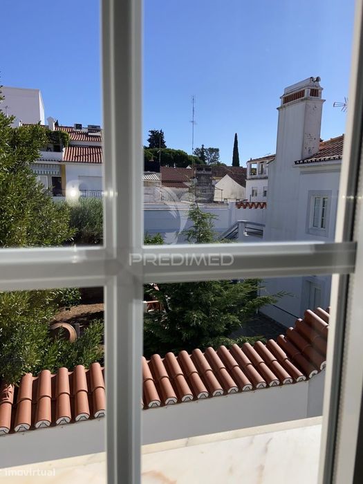 Apartamento T3, com Loja no centro de Vila Viçosa