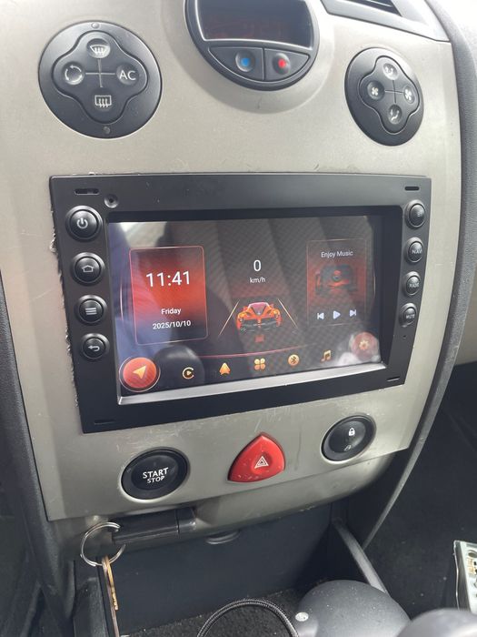 Rádio Renault Megane 2 + GPS + Carplay sem fios.