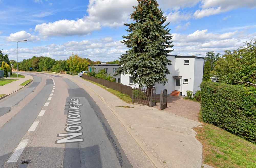 Dom i budynek handlowo-usługowy na jednej działce | Wronki