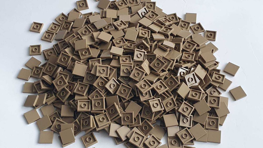 Mix klocków LEGO w brązach