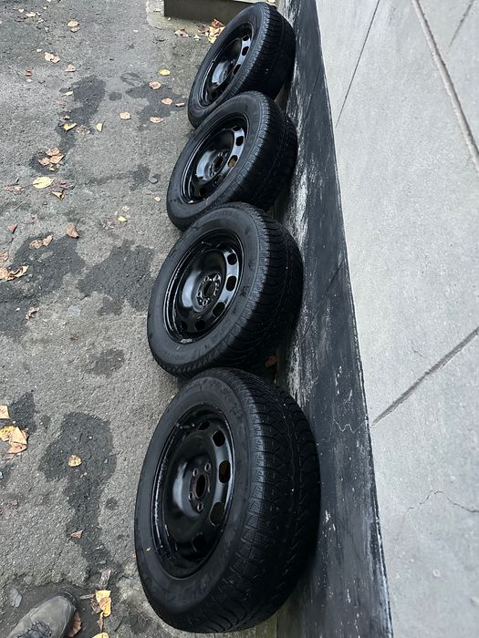 Продам диски с резиной R15 Volkswagen