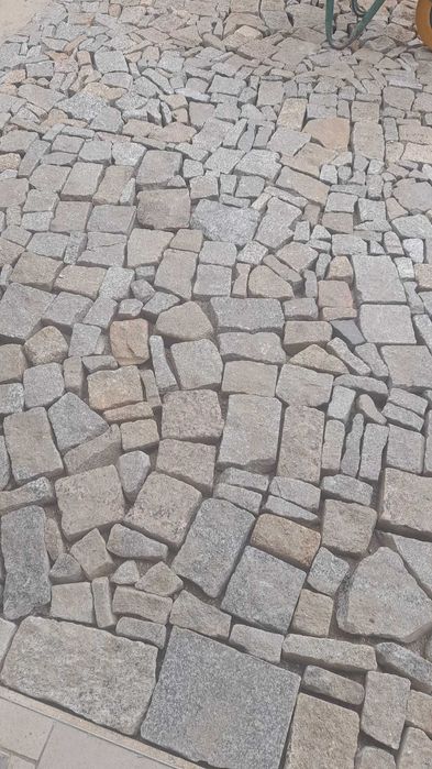 Trabalhos de calçada portuguesa a boné preços !